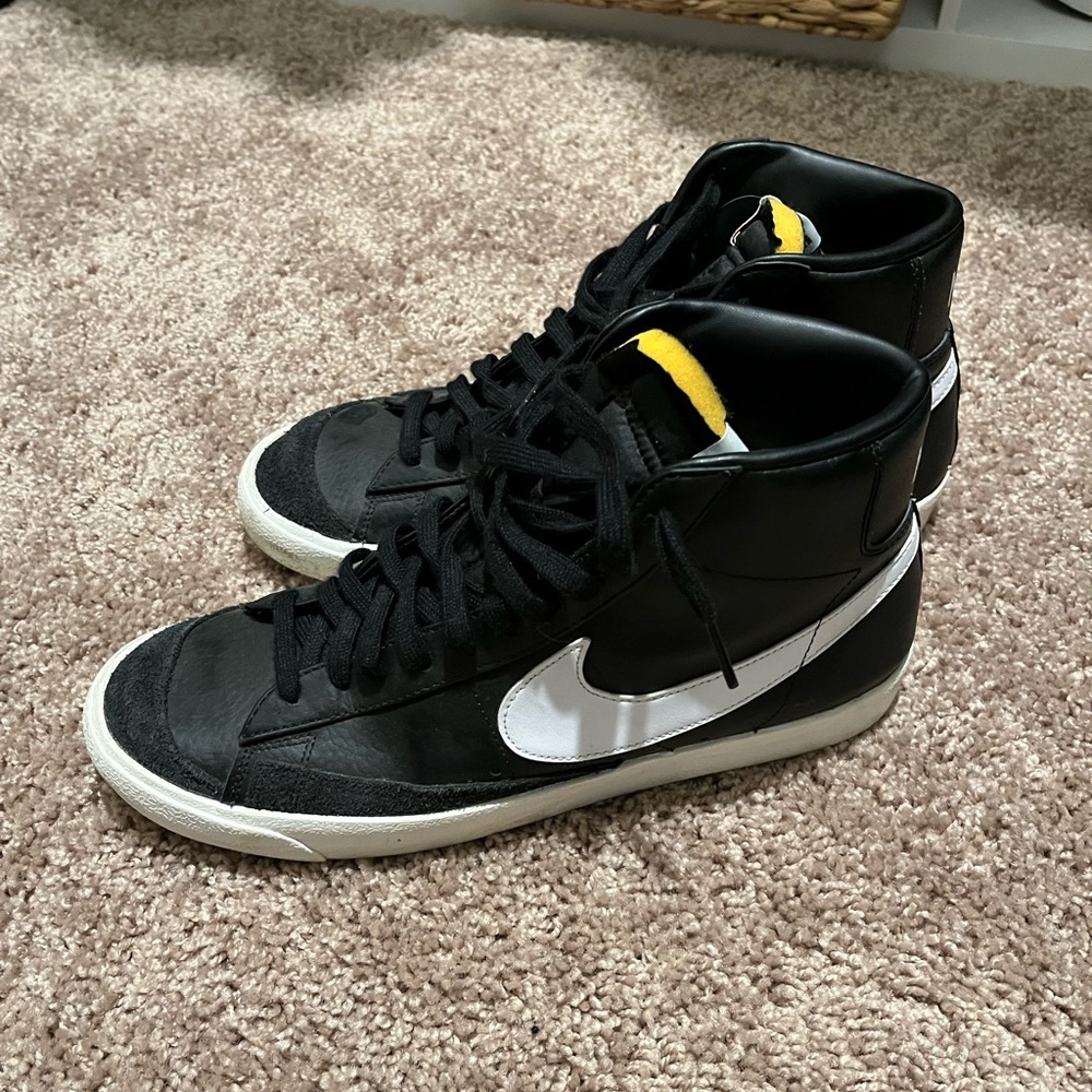 Nike High Top Blazer